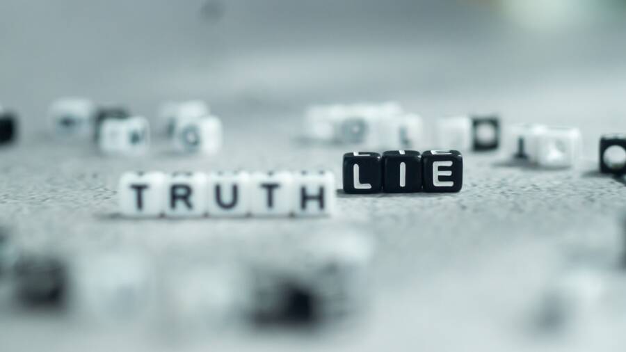 tell a lie